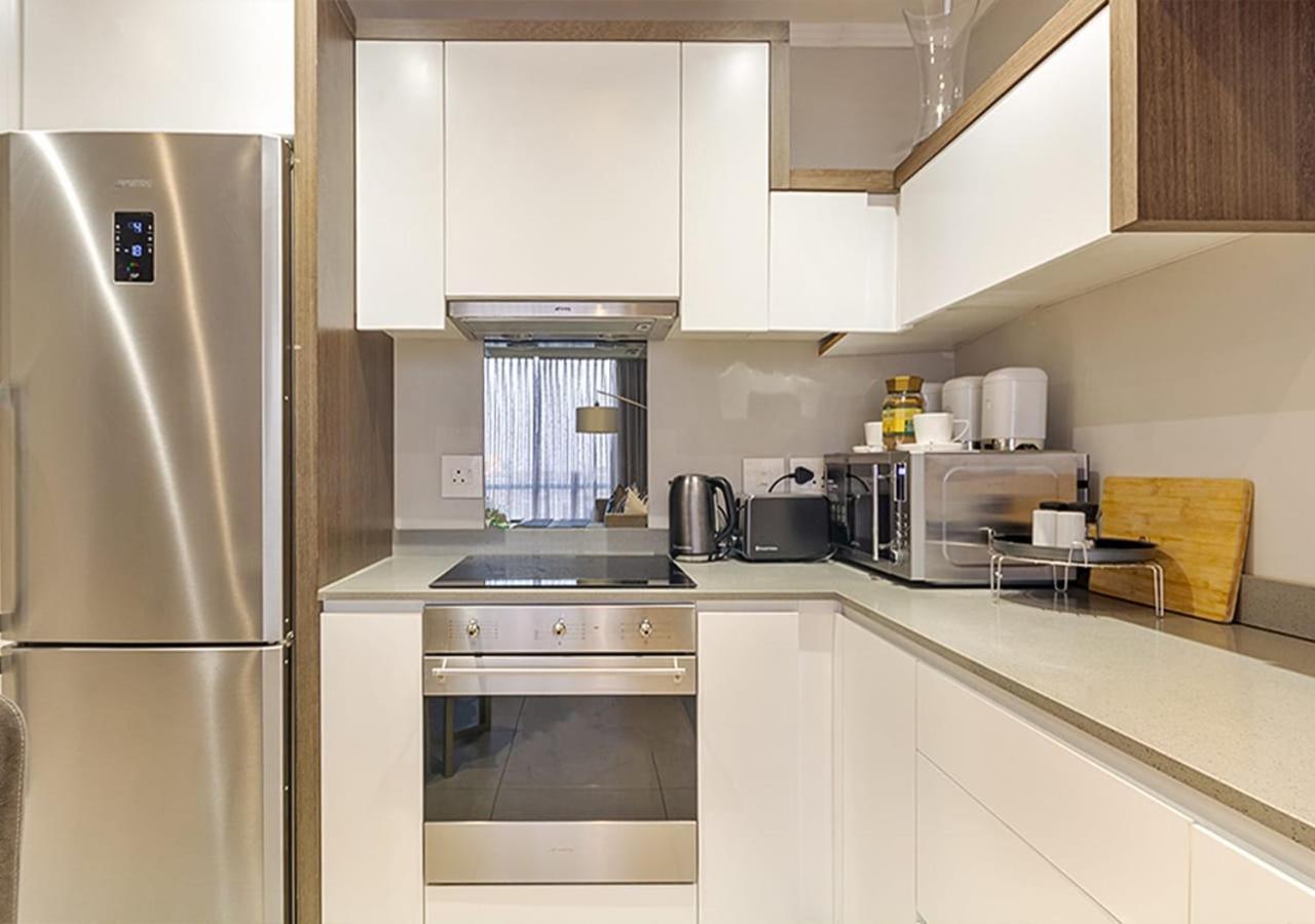 Apartment Masingita Towers Elegant Power & Water Backup Johannesburg